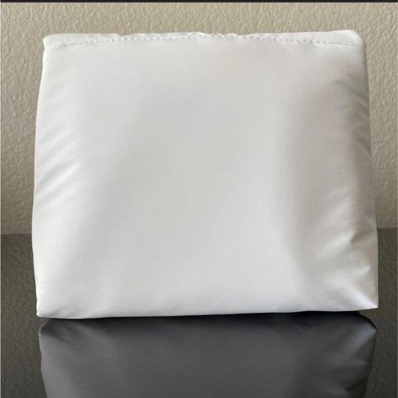 Dior Pillow Pouch Cosmetic Bag Diorshow Mascara Black Rouge 999 Dreamskin - Picture 4 of 12